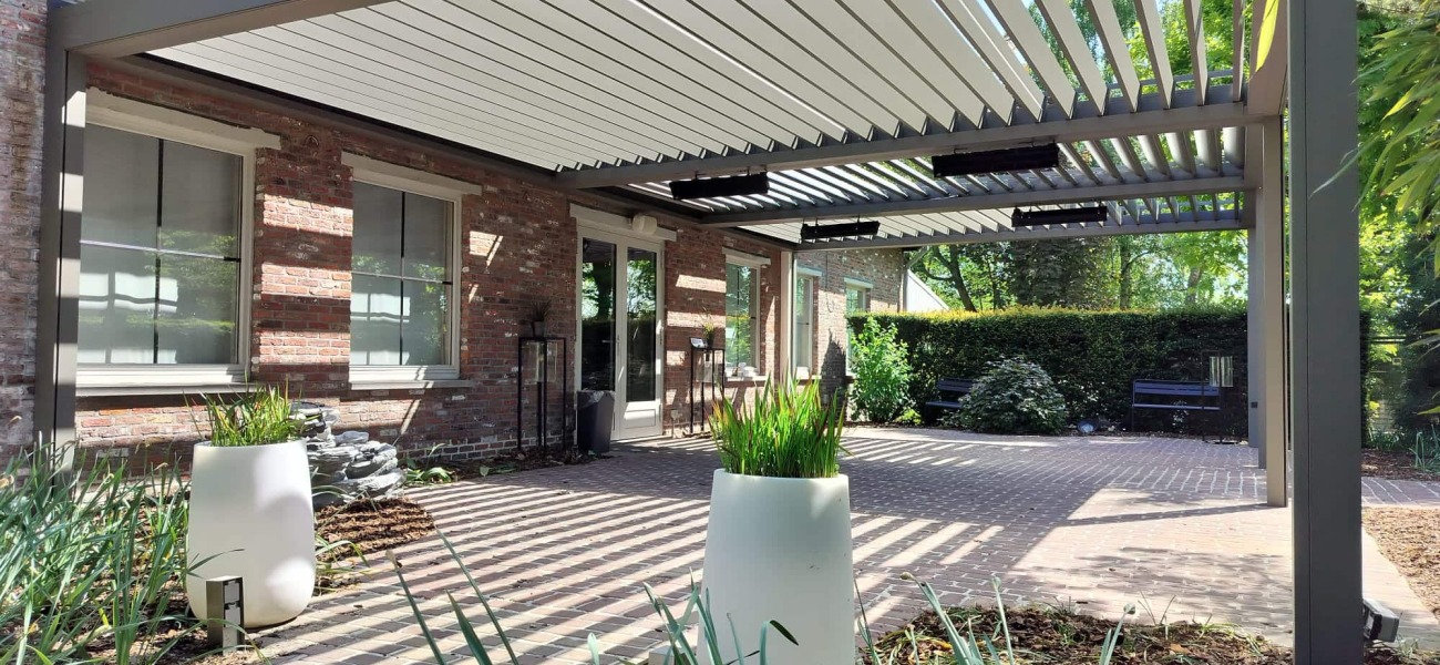 Brustor terrasoverkapping B200XL: locatie Laarne