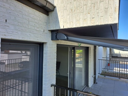 BRUSTOR zonneluifel B35 in Kuurne