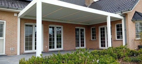 terrasoverkapping lamellendak in Eeklo
