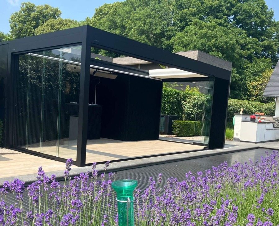 Brustor terrasoverkapping B600: locatie Marke (Kortrijk)