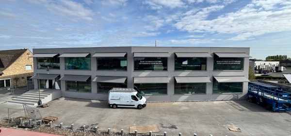Brustor zonnetent B27 Prestige: locatie: Roeselare